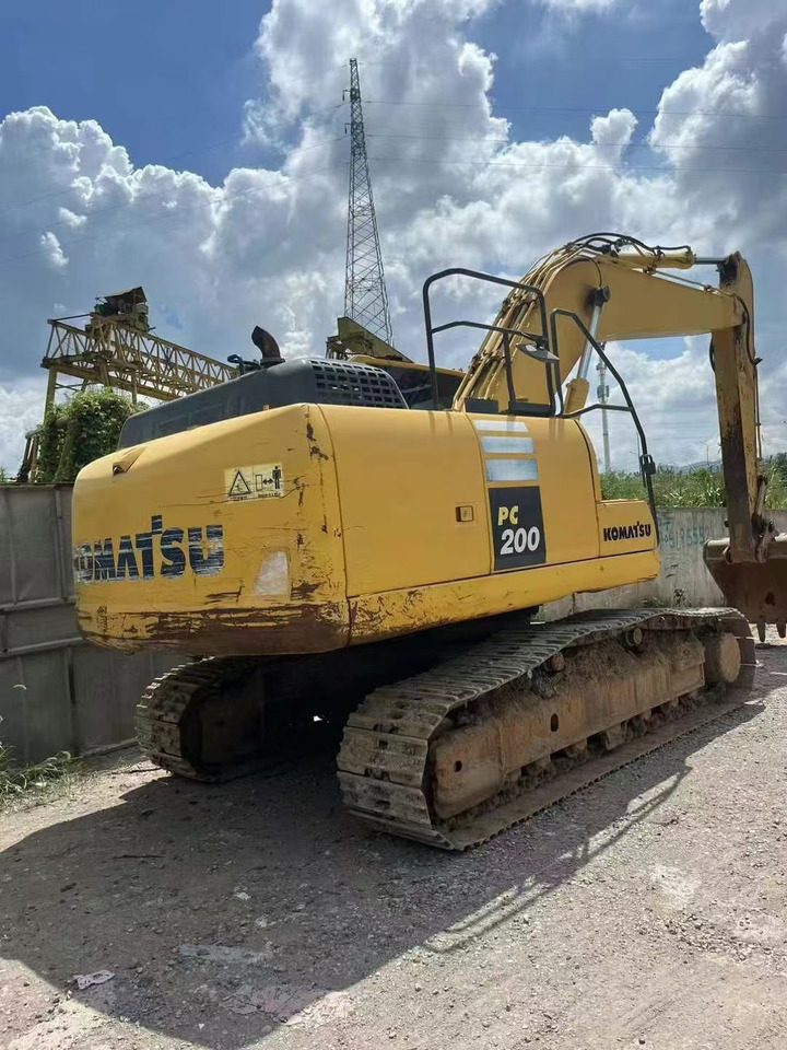 KOMATSU PC200-10 - Crawler excavator: picture 1 KOMATSU PC200-10 - Crawler excavator: picture 1