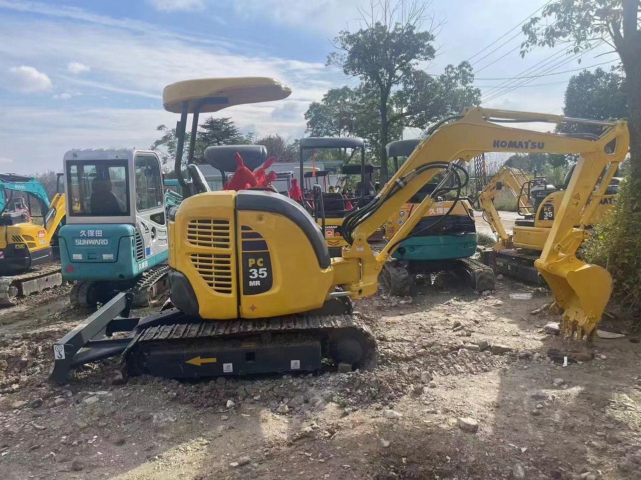 KOMATSU PC35 - Crawler excavator: picture 2 KOMATSU PC35 - Crawler excavator: picture 2