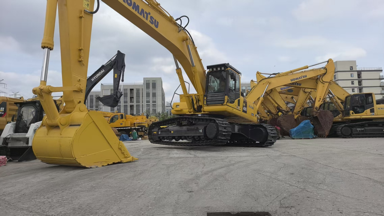 KOMATSU PC400-8 - Crawler excavator: picture 3 KOMATSU PC400-8 - Crawler excavator: picture 3
