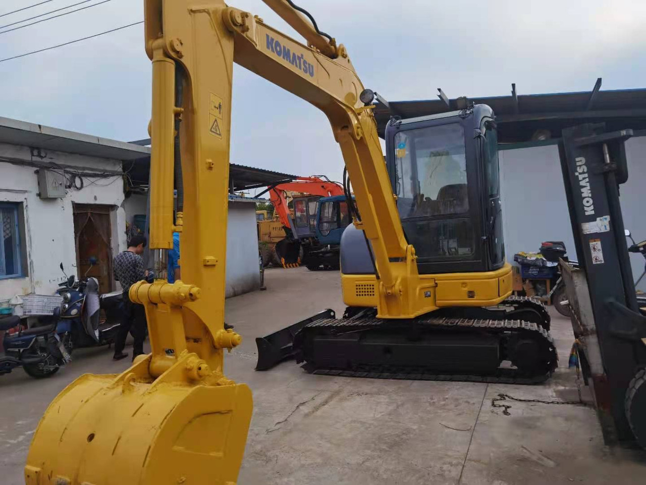 KOMATSU PC55 - Crawler excavator: picture 4 KOMATSU PC55 - Crawler excavator: picture 4