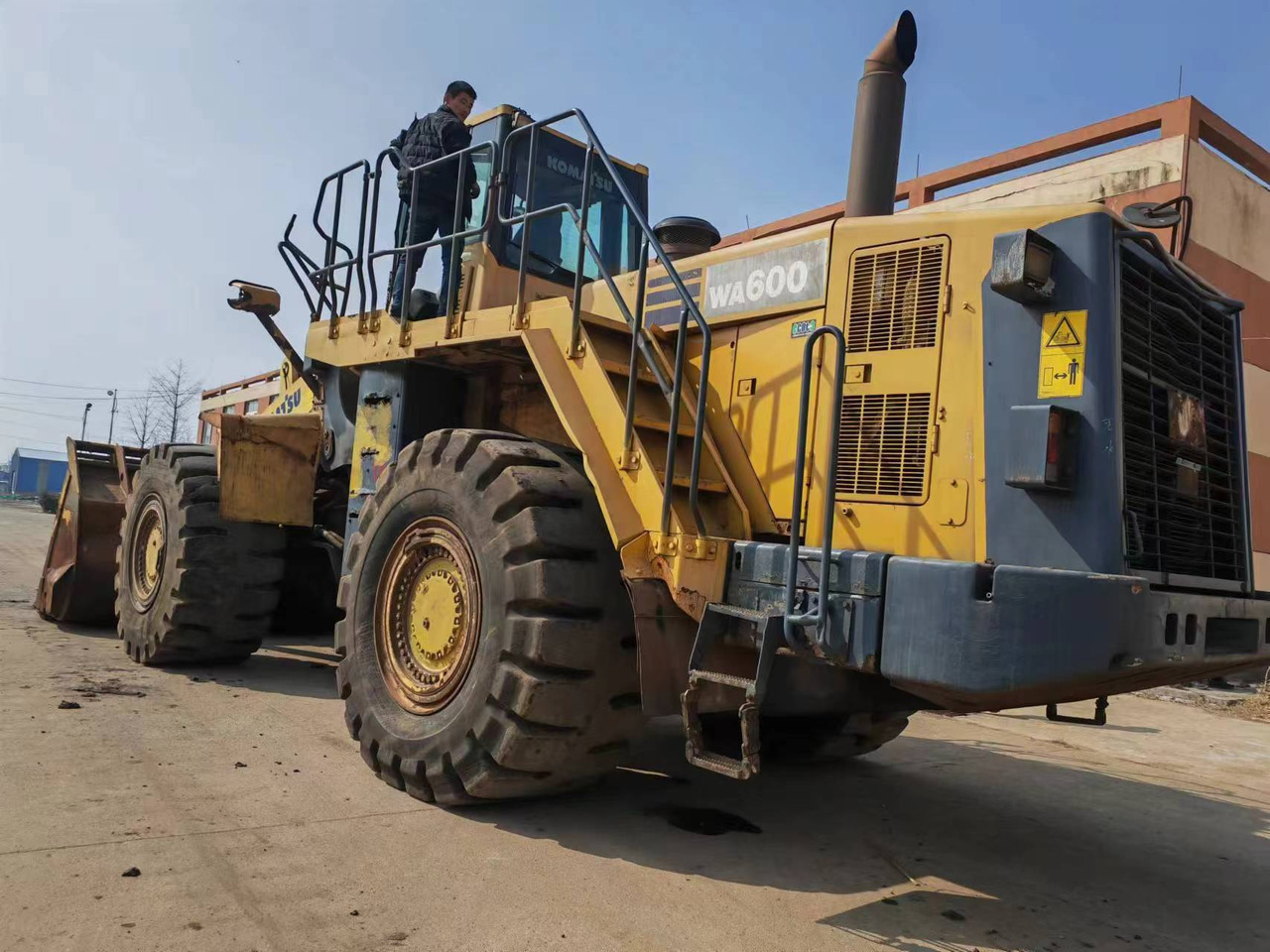 KOMATSU WA600-6 - Wheel loader: picture 4 KOMATSU WA600-6 - Wheel loader: picture 4