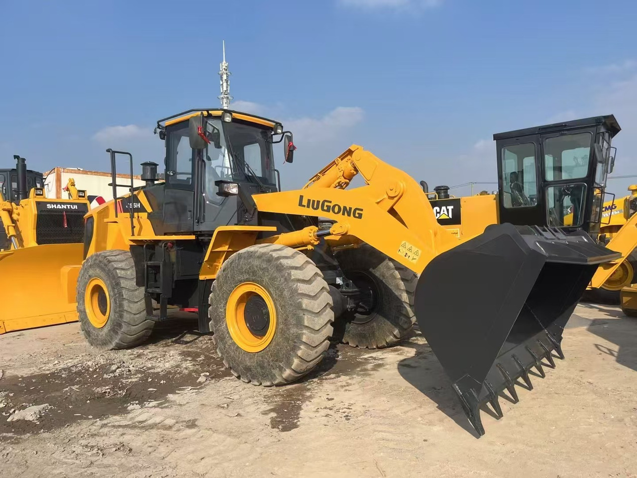LIUGONG CLG856H - Wheel loader: picture 1 LIUGONG CLG856H - Wheel loader: picture 1
