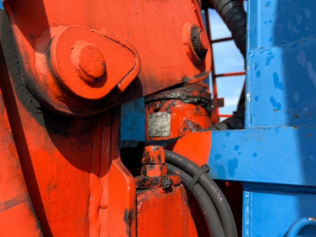 Roll-off container CONTAINER SCARRABILE USATO A CIELO APERTO CON GRU: picture 15 Roll-off container CONTAINER SCARRABILE USATO A CIELO APERTO CON GRU: picture 15