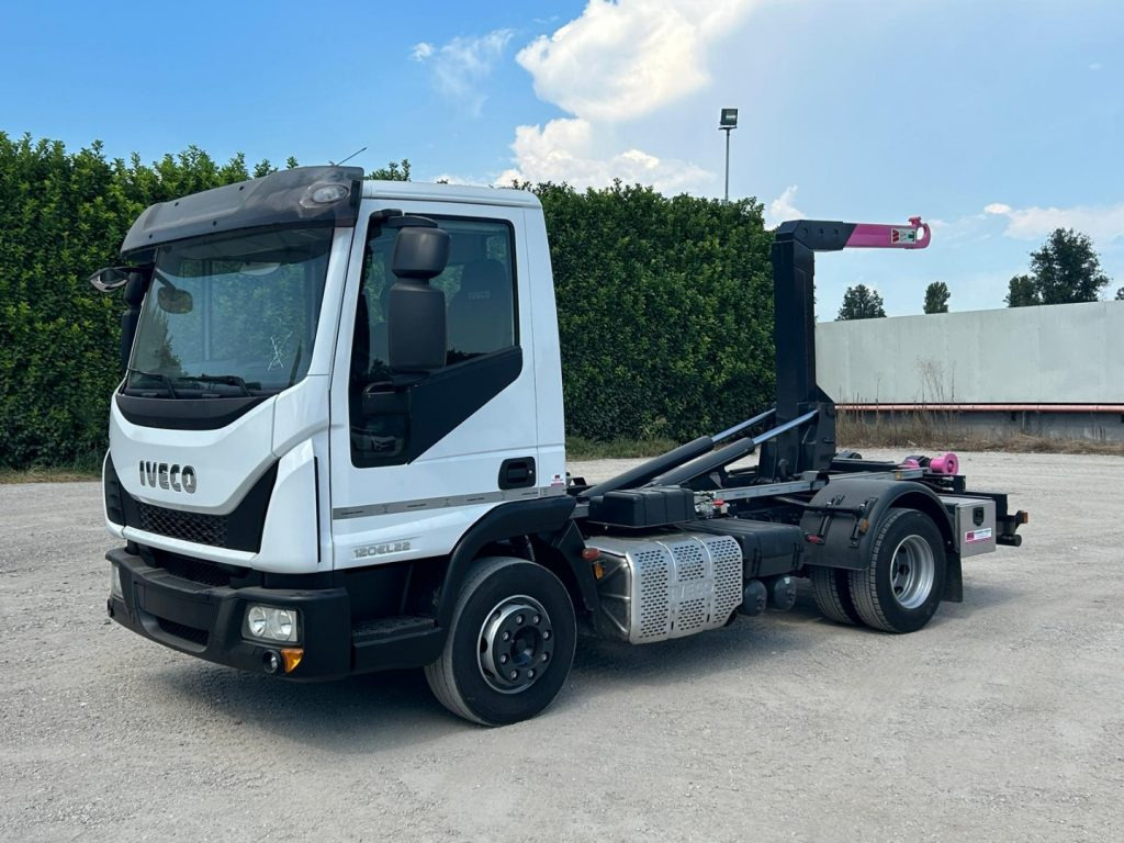 IVECO 120EL22 CON SCARRABILE NUOVO - Hook lift truck: picture 1 IVECO 120EL22 CON SCARRABILE NUOVO - Hook lift truck: picture 1