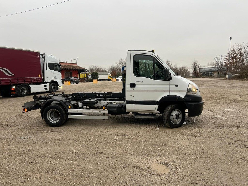 RENAULT MASCOTT SCARRABILE - Hook lift truck: picture 5 RENAULT MASCOTT SCARRABILE - Hook lift truck: picture 5