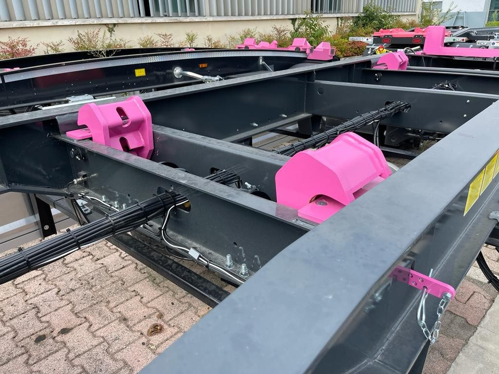 RIMORCHIO CBS NUOVO SCARRABILE - Roll-off/ Skip trailer: picture 2 RIMORCHIO CBS NUOVO SCARRABILE - Roll-off/ Skip trailer: picture 2