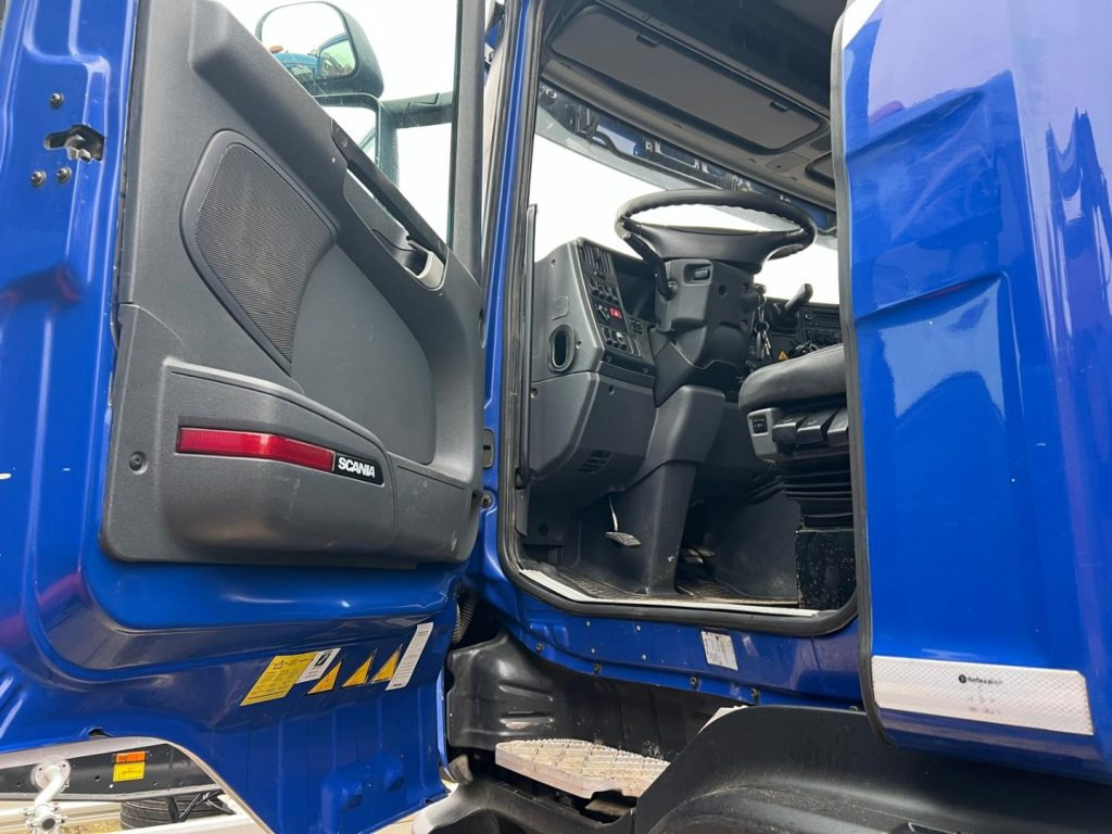 Hook lift truck SCANIA G450 SCARRABILE: picture 8