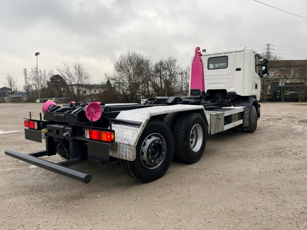 SCANIA R380 SCARRABILE - Hook lift truck: picture 3 SCANIA R380 SCARRABILE - Hook lift truck: picture 3