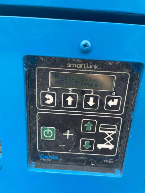 Scissor lift Genie GS-1930: picture 11