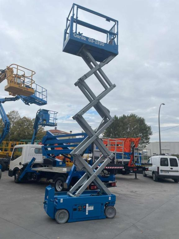 Genie GS-1930 - Scissor lift: picture 2 Genie GS-1930 - Scissor lift: picture 2