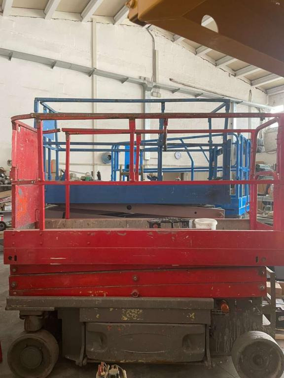 JLG 2030ES - Scissor lift: picture 1 JLG 2030ES - Scissor lift: picture 1