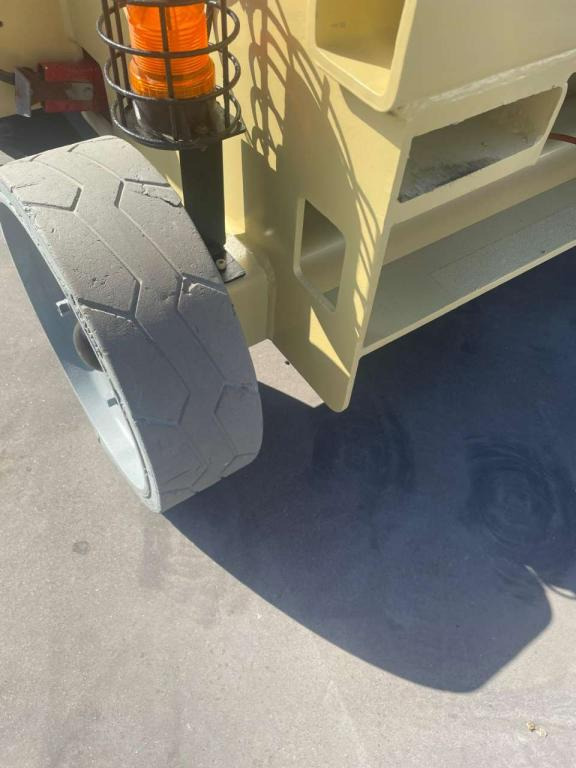 JLG 3246ES - Scissor lift: picture 3 JLG 3246ES - Scissor lift: picture 3