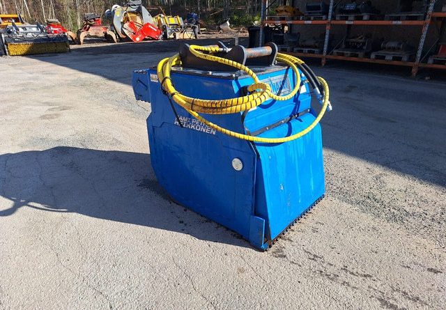 Dynaset HRVB 830-90 - Bucket for Construction machinery: picture 1 Dynaset HRVB 830-90 - Bucket for Construction machinery: picture 1