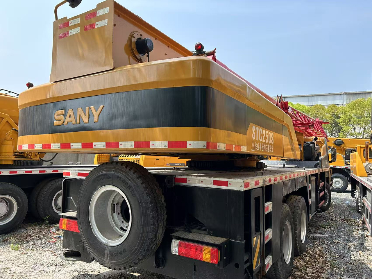 SANY STC250S stc500 stc550 stc300 stc350 25 ton truck crane - Mobile crane: picture 3 SANY STC250S stc500 stc550 stc300 stc350 25 ton truck crane - Mobile crane: picture 3