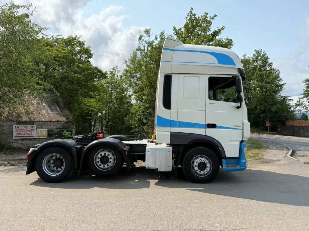 DAF XF 105 - Tractor unit: picture 5 DAF XF 105 - Tractor unit: picture 5