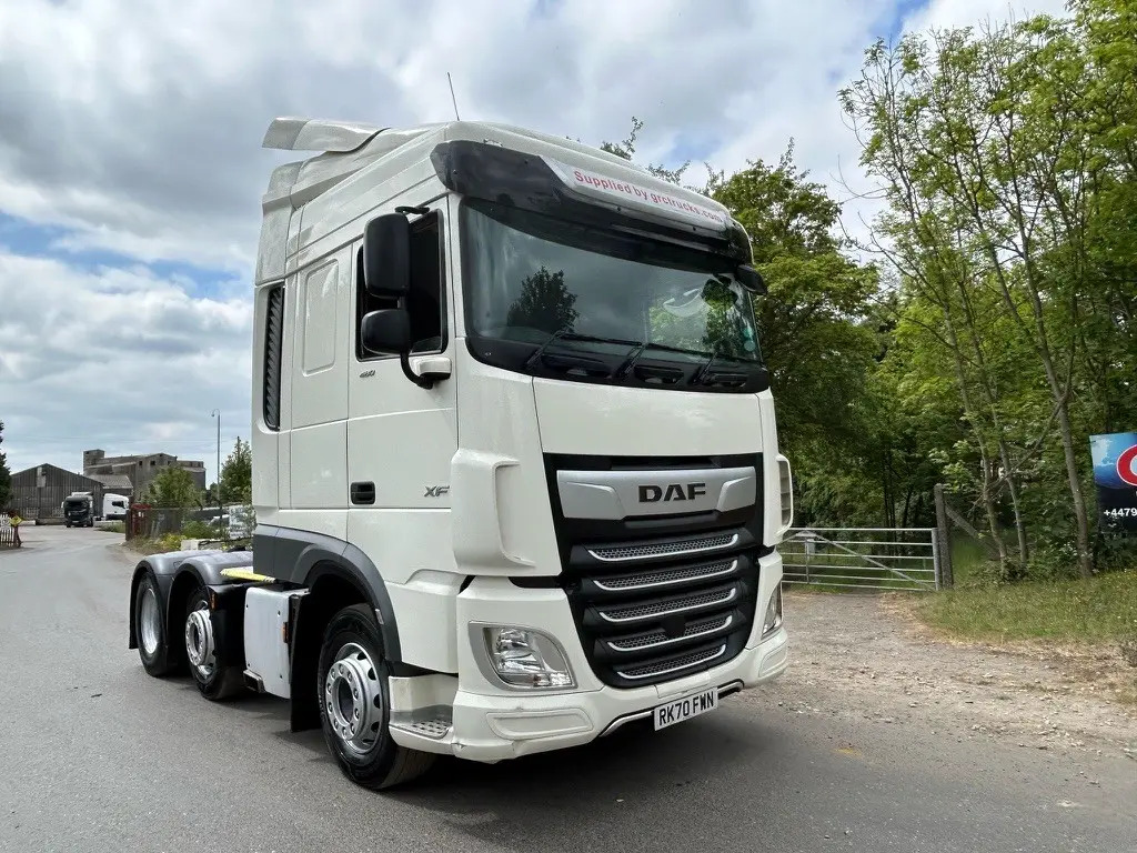 DAF XF 105 - Tractor unit: picture 2 DAF XF 105 - Tractor unit: picture 2