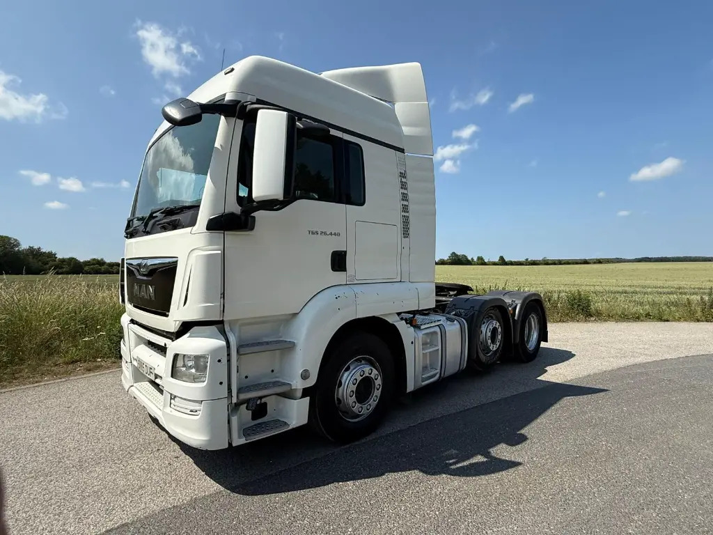 MAN TGS 26.440 6x2 (OUF) - Tractor unit: picture 4 MAN TGS 26.440 6x2 (OUF) - Tractor unit: picture 4