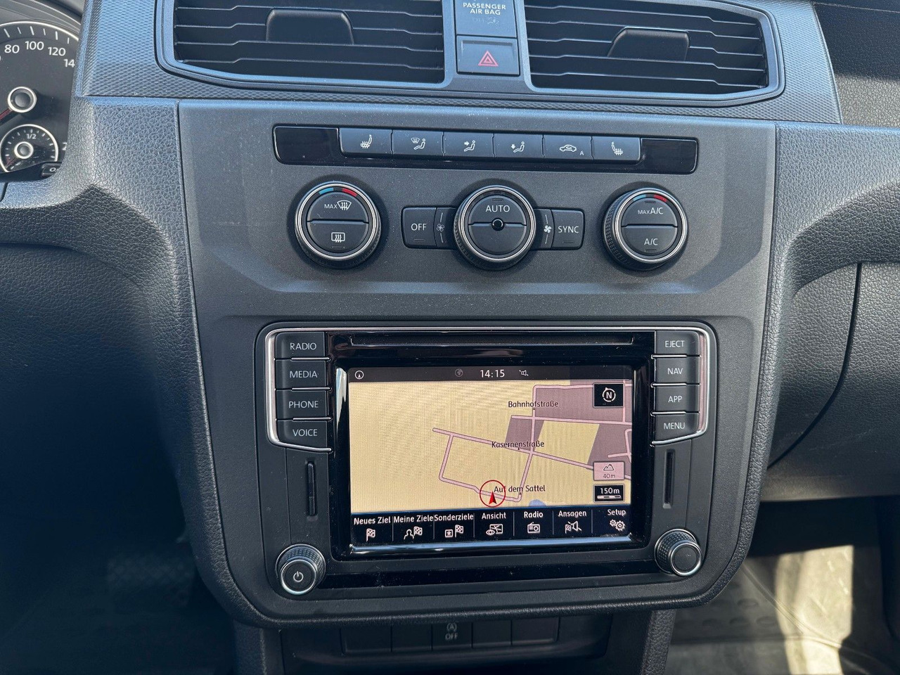 Passenger van Volkswagen Caddy | Automatik, Klima, AHK, Beinfreiheit: picture 11