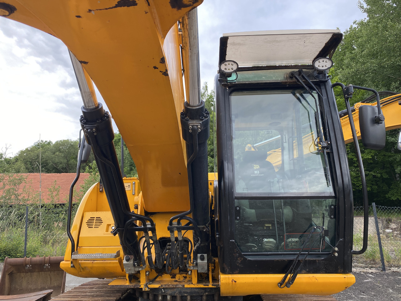 Crawler excavator JCB JS 210: picture 18