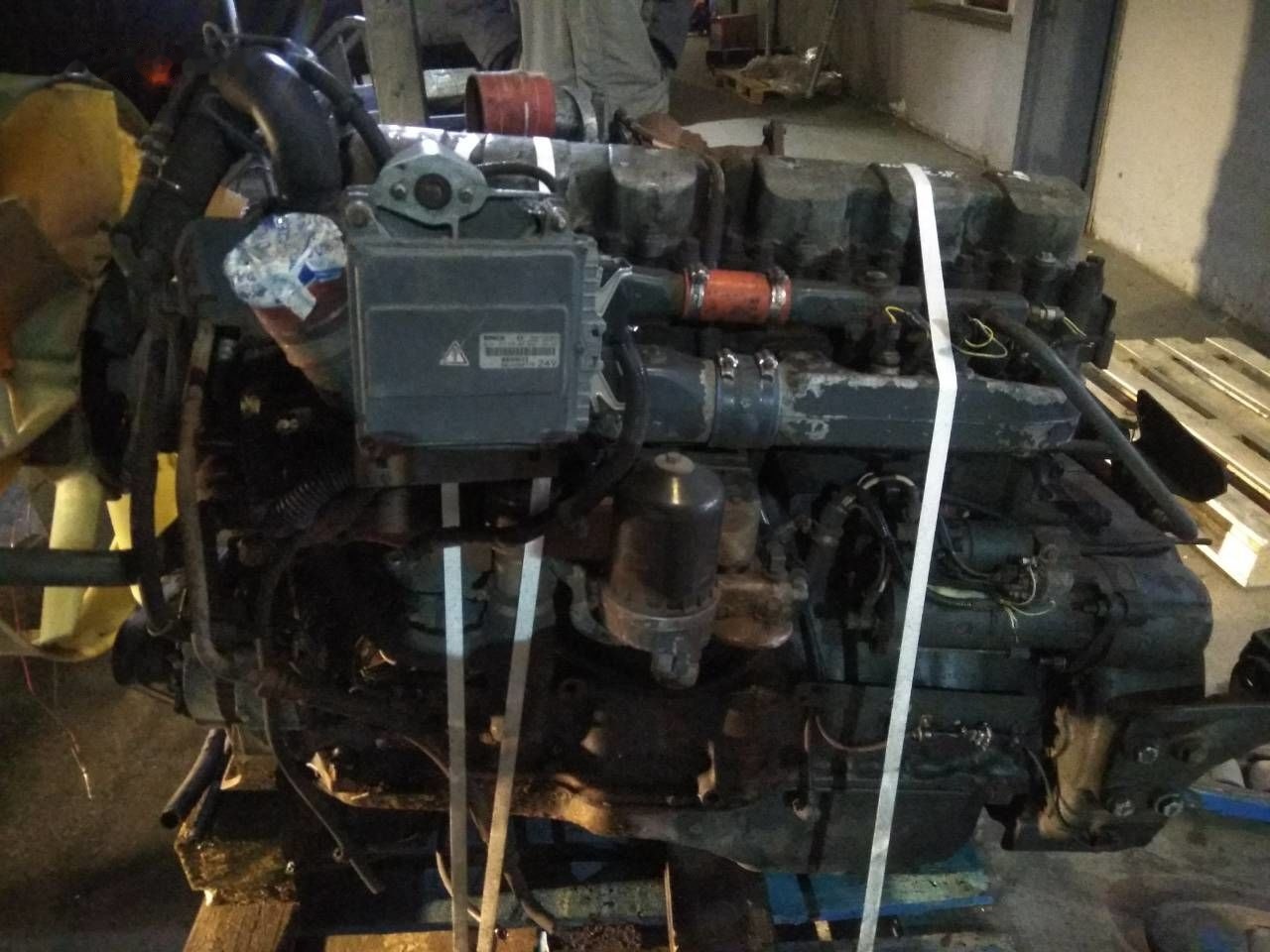 Renault E-TECH 440 Midr Renault MAGNUM - Engine for Truck: picture 1 Renault E-TECH 440 Midr Renault MAGNUM - Engine for Truck: picture 1