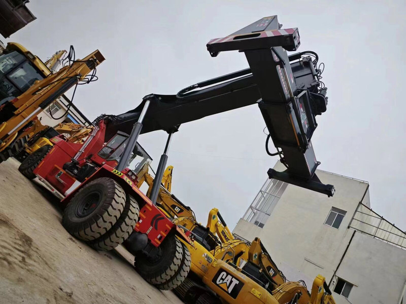 Reach stacker Kalmar DRF450: picture 9