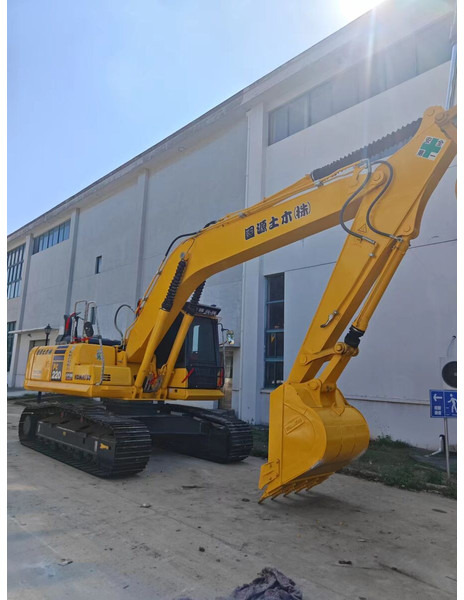 Crawler excavator Komatsu PC220-8: picture 7 Crawler excavator Komatsu PC220-8: picture 7