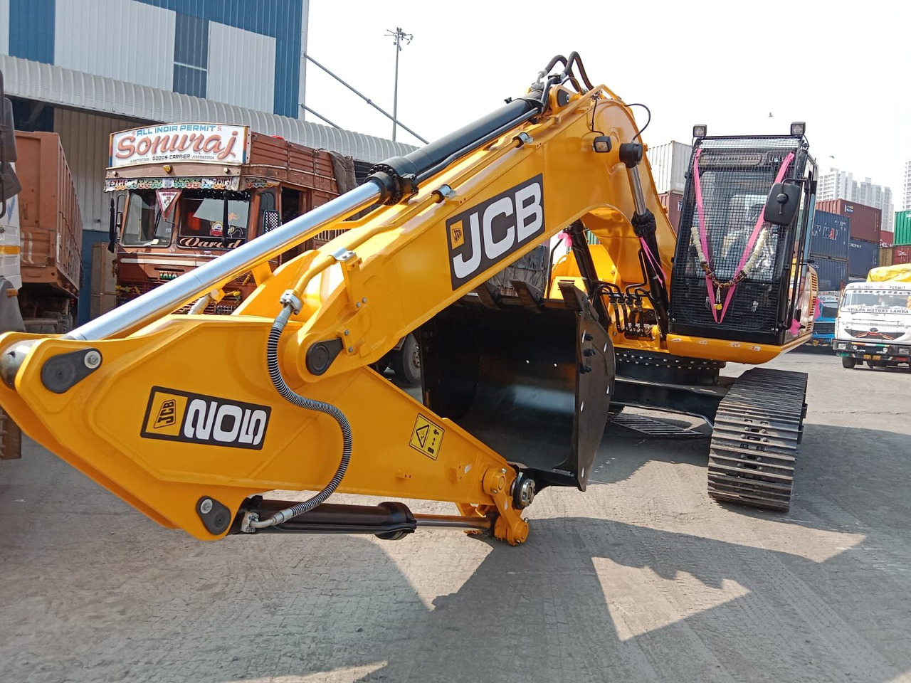 New JCB JS 200 tracked excavator - Crawler excavator: picture 1 New JCB JS 200 tracked excavator - Crawler excavator: picture 1