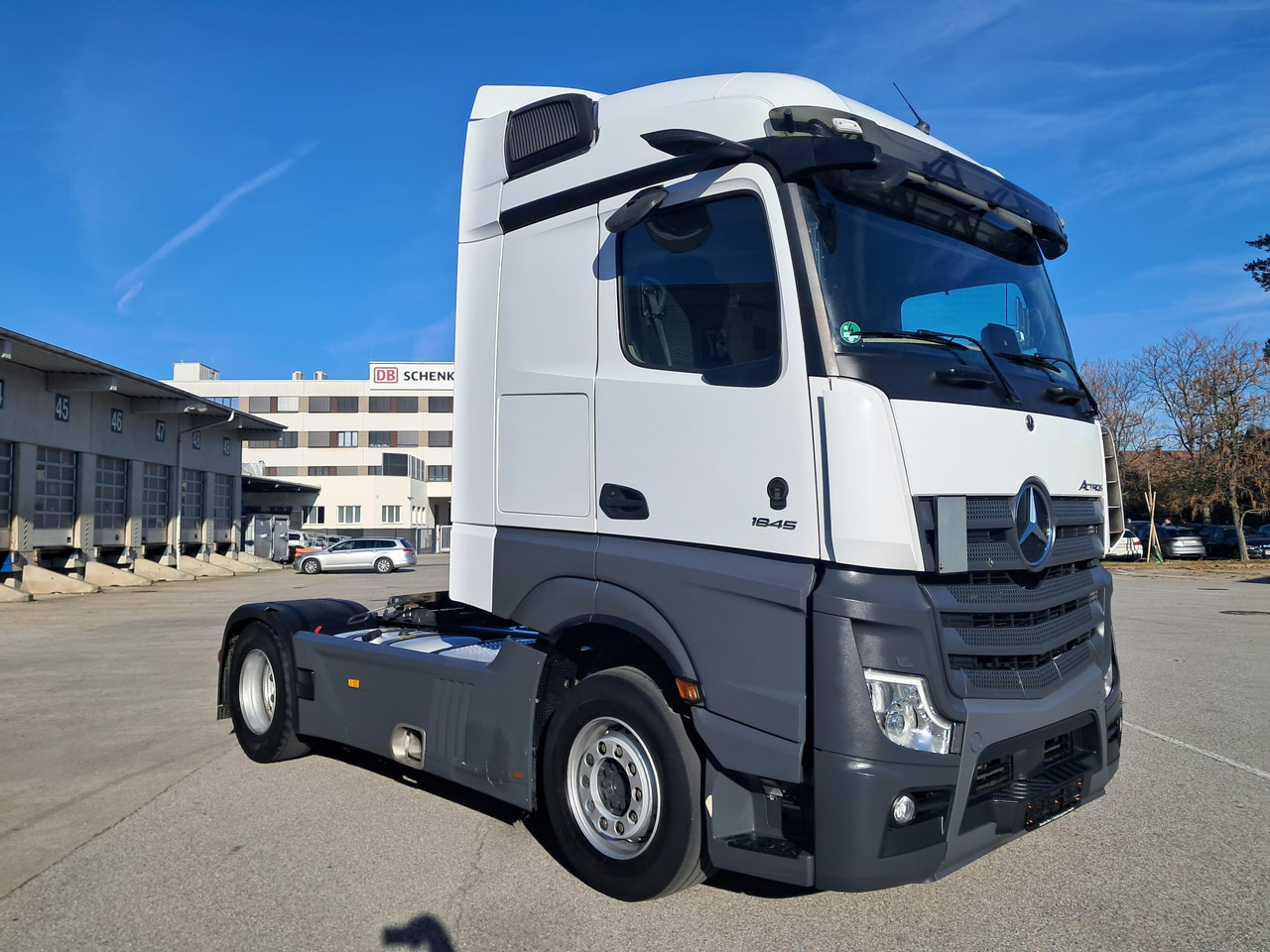 MERCEDES-BENZ Actros 18 45 | Retarder | Standklima | 4 Stück MP5 - Tractor unit: picture 2 MERCEDES-BENZ Actros 18 45 | Retarder | Standklima | 4 Stück MP5 - Tractor unit: picture 2