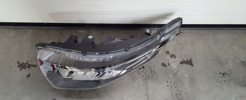 LAMPA FULL LED IVECO DAILY Lh. ORYGINAŁ 5802711800 - Headlight for Commercial vehicle: picture 2 LAMPA FULL LED IVECO DAILY Lh. ORYGINAŁ 5802711800 - Headlight for Commercial vehicle: picture 2