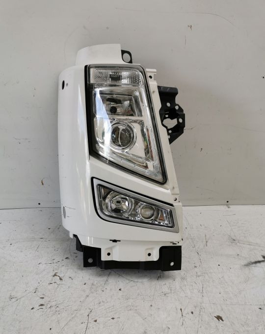 LAMPA GARNEK OKULAR VOLVO FH 13 - Headlight: picture 1 LAMPA GARNEK OKULAR VOLVO FH 13 - Headlight: picture 1