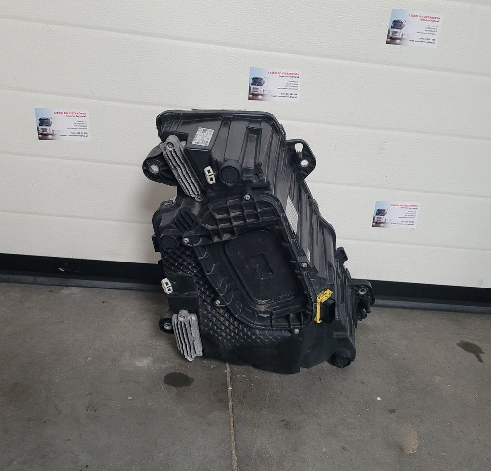 LAMPA LED LH VOLVO FH5 ORYGINAŁ 24056511 CHWALIM116 - Lights/ Lighting for Truck: picture 3 LAMPA LED LH VOLVO FH5 ORYGINAŁ 24056511 CHWALIM116 - Lights/ Lighting for Truck: picture 3