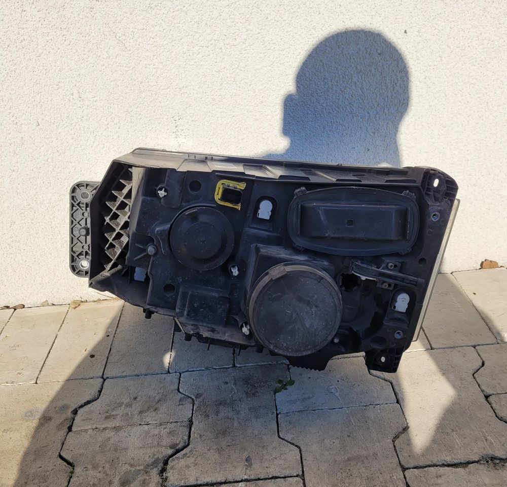 LAMPA RENAULT RANGE T GAMA RH 7482251395 ORYGINAŁ - Lights/ Lighting for Truck: picture 2 LAMPA RENAULT RANGE T GAMA RH 7482251395 ORYGINAŁ - Lights/ Lighting for Truck: picture 2