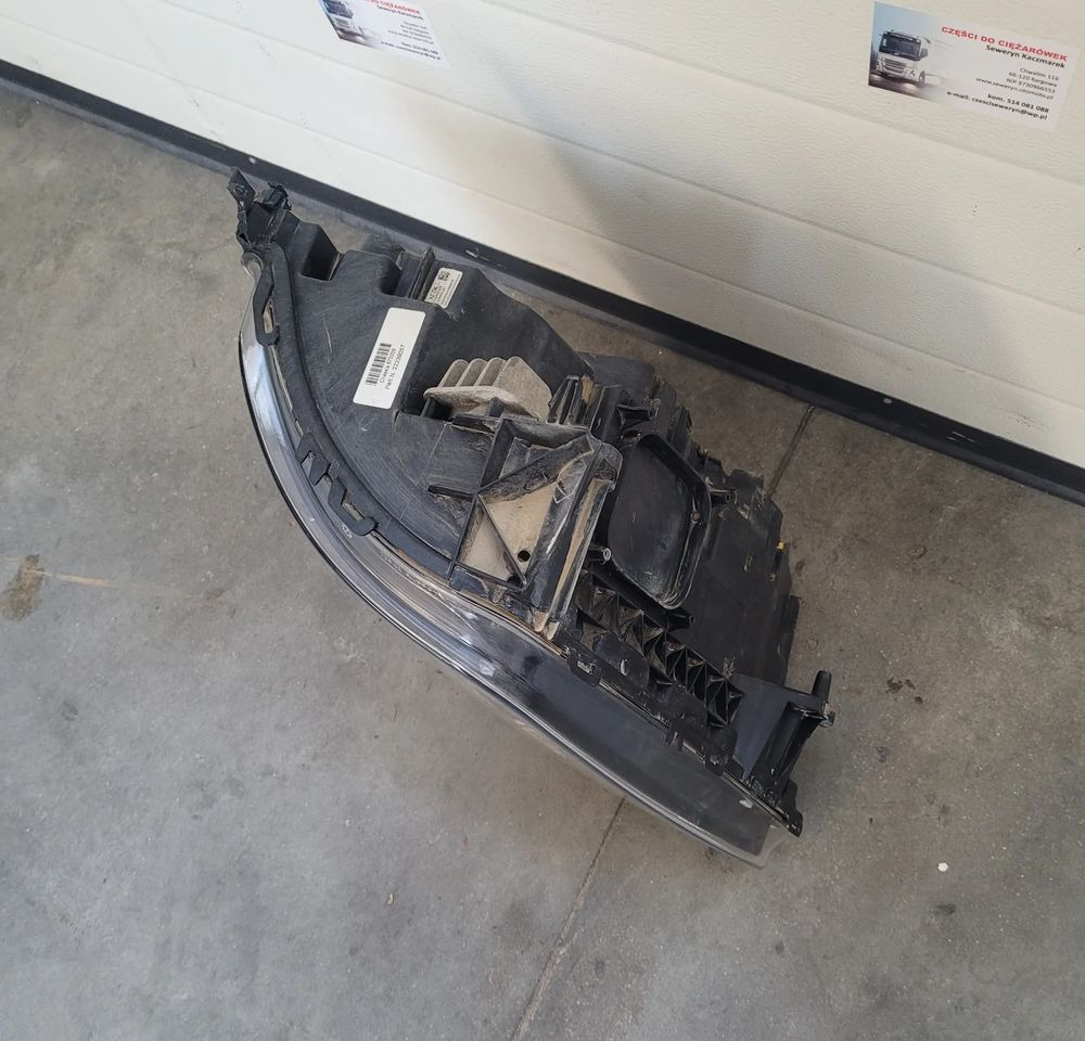 LAMPA VOLVO FMX RH ORYGINAŁ 22239057 CHWALIM116 - Lights/ Lighting for Truck: picture 2 LAMPA VOLVO FMX RH ORYGINAŁ 22239057 CHWALIM116 - Lights/ Lighting for Truck: picture 2