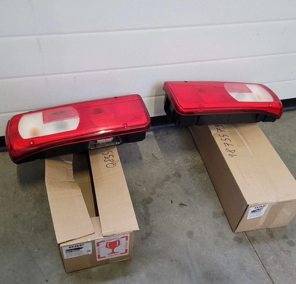 LAMPY TYL DAF XF CF ORYGINAŁ KOMPLET OM 1875579 CHWALIM116 - Tail light for Truck: picture 3 LAMPY TYL DAF XF CF ORYGINAŁ KOMPLET OM 1875579 CHWALIM116 - Tail light for Truck: picture 3