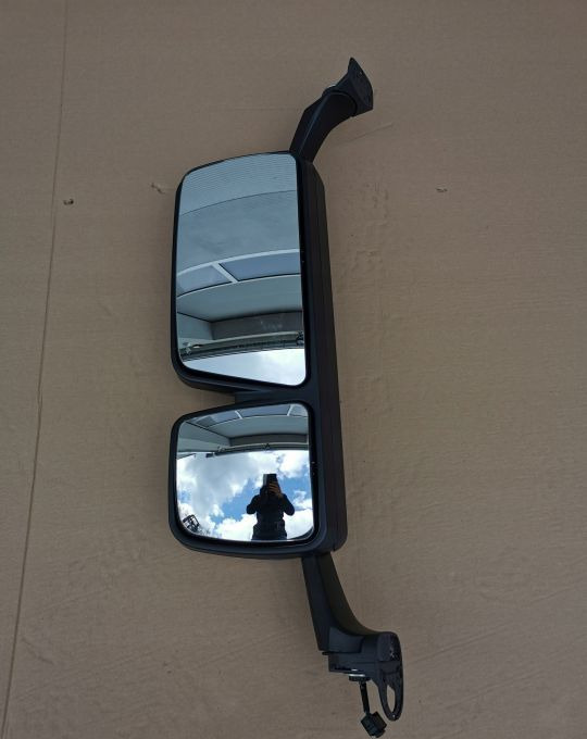 LUSTERKO MERCEDES ACTROS MP3 LEWE ELEK. - Rear view mirror: picture 1 LUSTERKO MERCEDES ACTROS MP3 LEWE ELEK. - Rear view mirror: picture 1