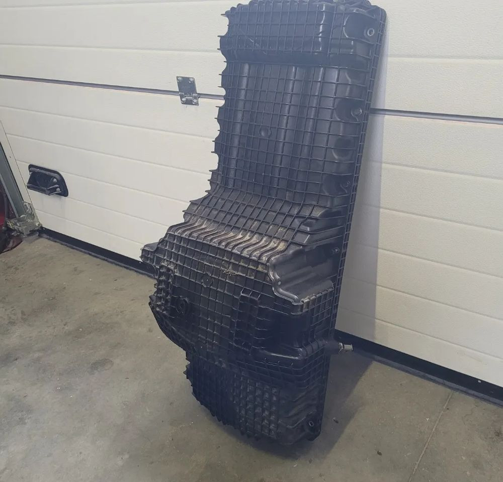 MISKA OLEJOWA MERCEDES ACTROS AXOR MP4 A470 010 43 13 - Oil pan for Truck: picture 3 MISKA OLEJOWA MERCEDES ACTROS AXOR MP4 A470 010 43 13 - Oil pan for Truck: picture 3