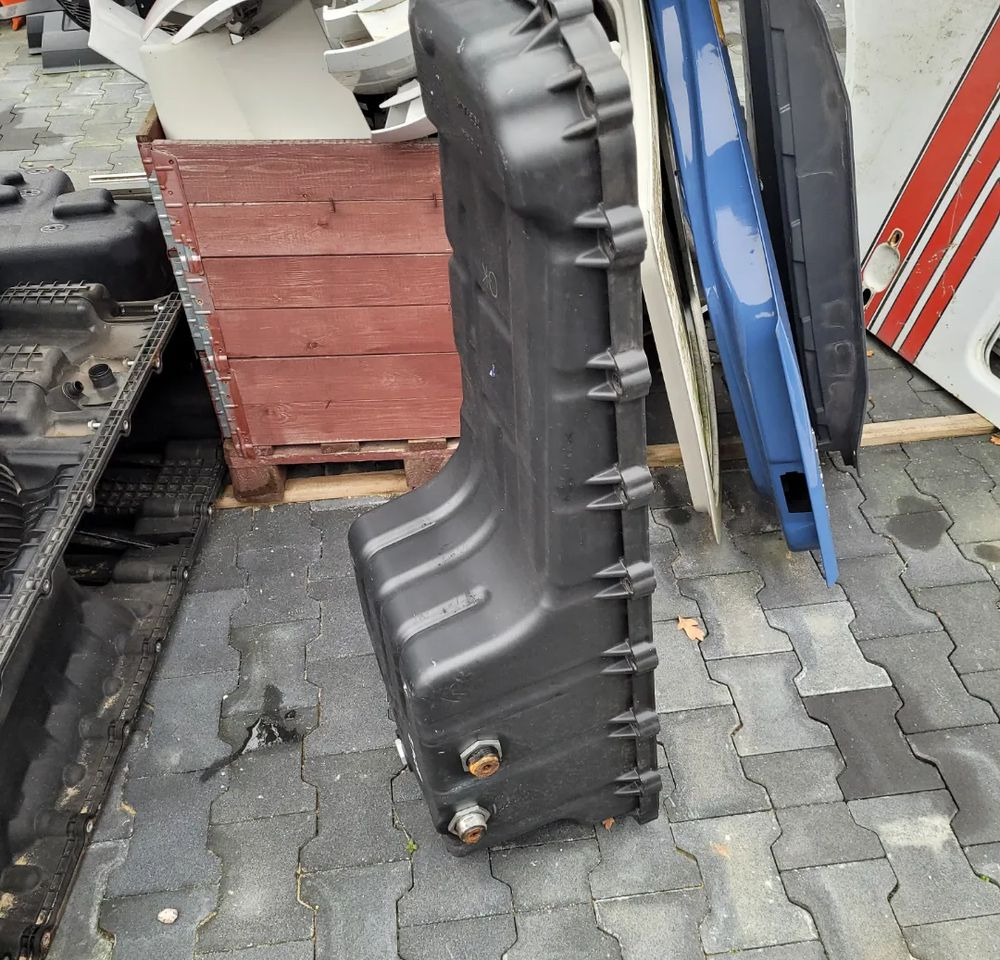 MISKA OLEJOWA RENAULT RANGE T 13 DXI 13 - Oil pan for Truck: picture 2 MISKA OLEJOWA RENAULT RANGE T 13 DXI 13 - Oil pan for Truck: picture 2