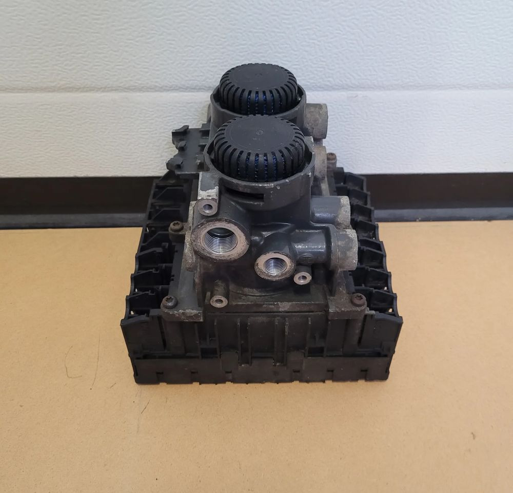 MODULATOR WABCO TEBS-E3 174738 CHWALIM116 - Brake parts for Truck: picture 2 MODULATOR WABCO TEBS-E3 174738 CHWALIM116 - Brake parts for Truck: picture 2