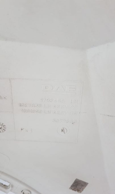 POSZYCIE OKULAR NAROŻNIK DAF XF 106 LH. ORYGINAŁ - Bumper for Truck: picture 4 POSZYCIE OKULAR NAROŻNIK DAF XF 106 LH. ORYGINAŁ - Bumper for Truck: picture 4