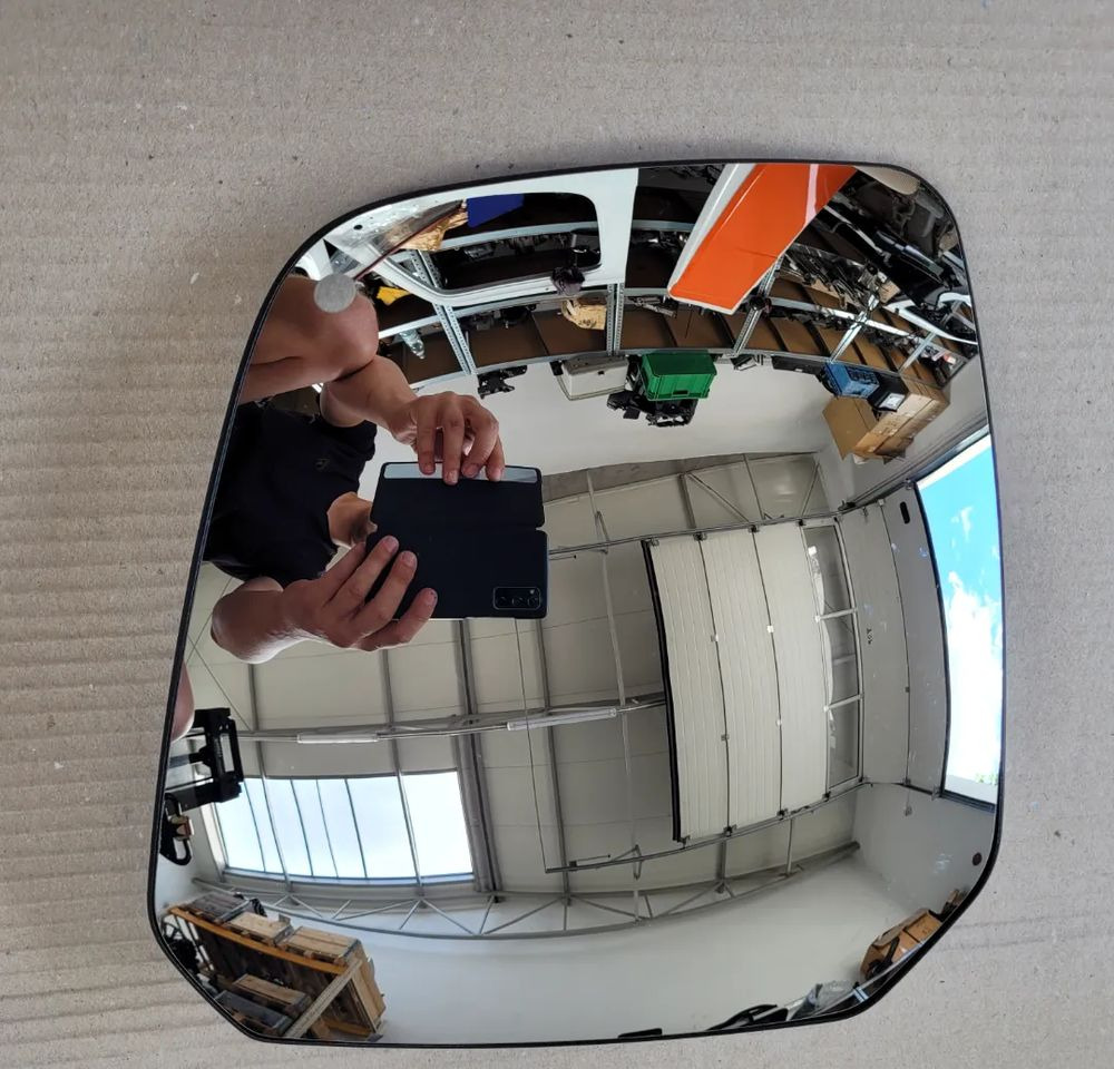 WKŁAD LUSTERKA IVECO S WAY - Rear view mirror for Truck: picture 3 WKŁAD LUSTERKA IVECO S WAY - Rear view mirror for Truck: picture 3