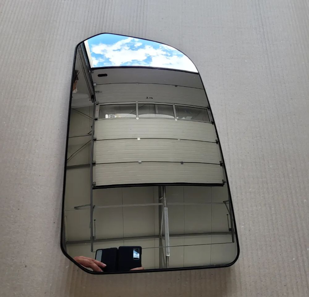 WKŁAD LUSTERKA IVECO S WAY - Rear view mirror for Truck: picture 1 WKŁAD LUSTERKA IVECO S WAY - Rear view mirror for Truck: picture 1