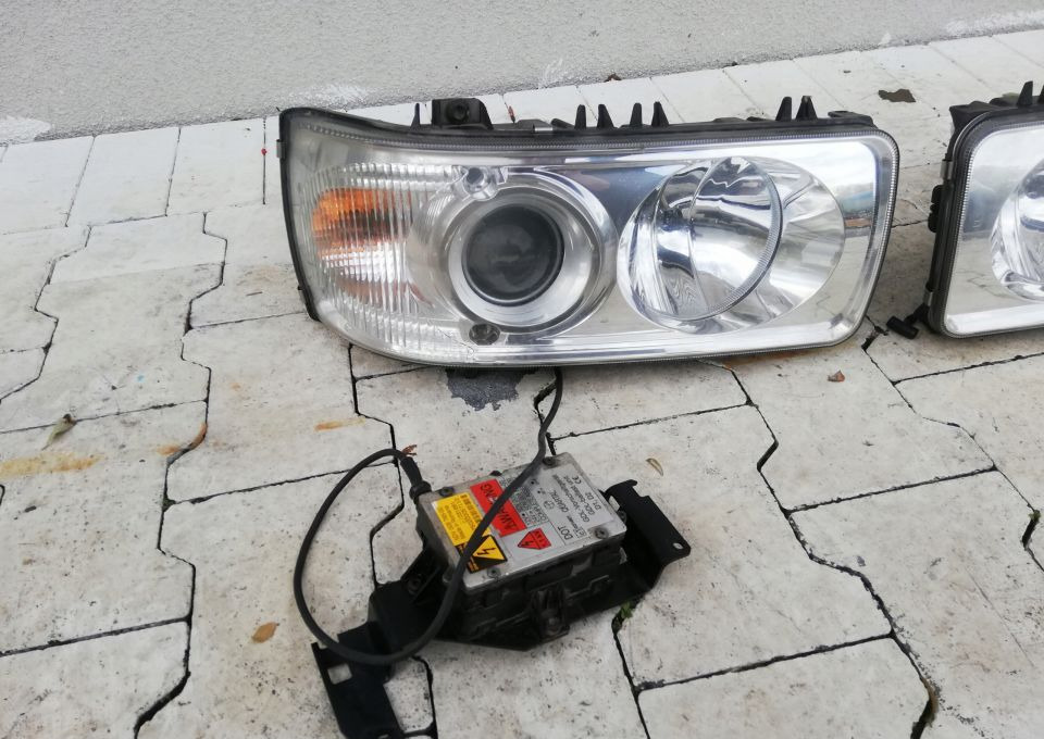 XENONY KOMPLET DAF XF 105 ORYGINAŁ - Headlight for Truck: picture 3 XENONY KOMPLET DAF XF 105 ORYGINAŁ - Headlight for Truck: picture 3