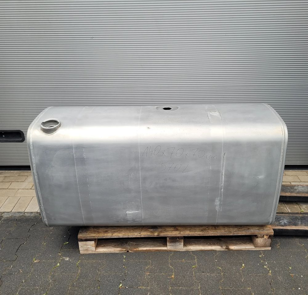 ZBIORNIK PALIWA VOLVO FH4 21516453 570L 140X70X70CM CHWALIM116 - Fuel tank for Truck: picture 1 ZBIORNIK PALIWA VOLVO FH4 21516453 570L 140X70X70CM CHWALIM116 - Fuel tank for Truck: picture 1