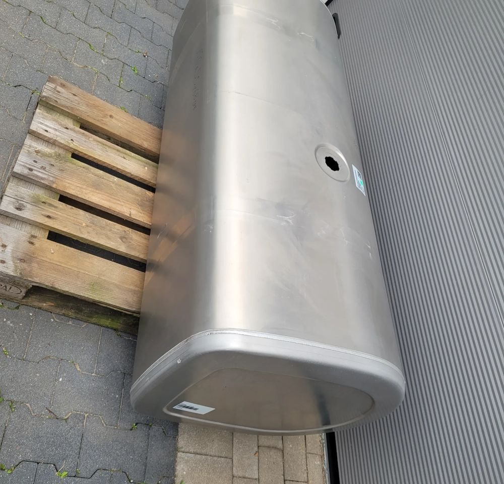 ZBIORNIK PALIWA VOLVO FH4 FH5 GAMA 160x55x68cm 505L 21516480 CHWALIM116 - Fuel tank for Truck: picture 3 ZBIORNIK PALIWA VOLVO FH4 FH5 GAMA 160x55x68cm 505L 21516480 CHWALIM116 - Fuel tank for Truck: picture 3