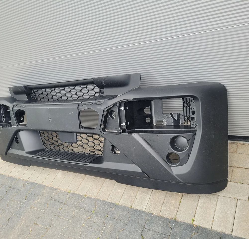 ZDERZAK IVECO EUROCARGO E6 ORYGINAŁ 5801690588 - Bumper for Truck: picture 4 ZDERZAK IVECO EUROCARGO E6 ORYGINAŁ 5801690588 - Bumper for Truck: picture 4