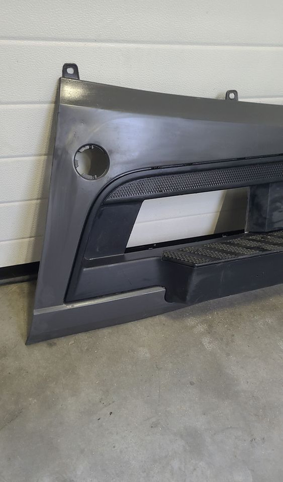 ZDERZAK MERCEDES ACTROS MP4 ORYGINAŁ - Bumper for Truck: picture 2 ZDERZAK MERCEDES ACTROS MP4 ORYGINAŁ - Bumper for Truck: picture 2