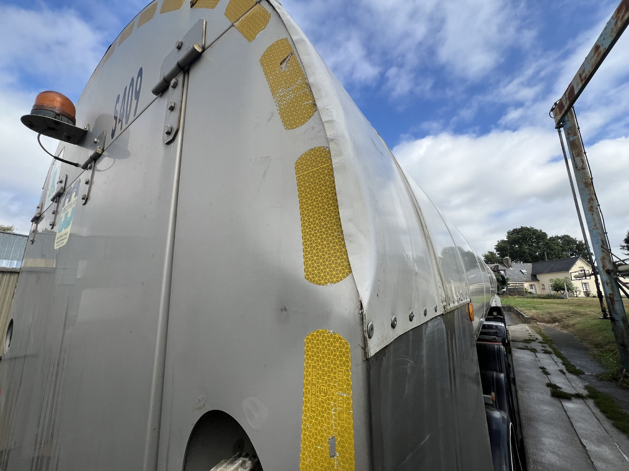 Maisonneue - Tank semi-trailer: picture 5 Maisonneue - Tank semi-trailer: picture 5