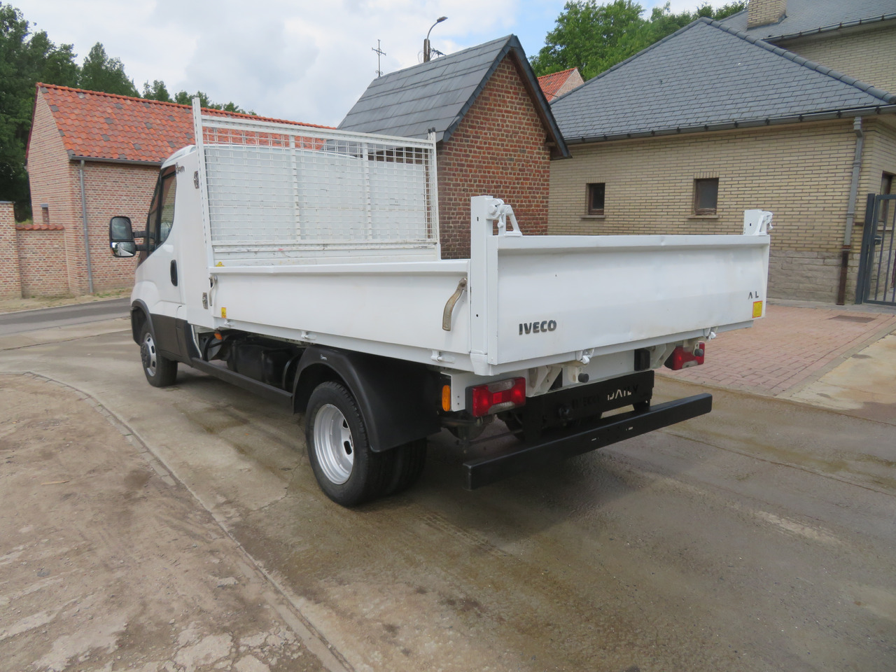 IVECO Daily 35C16 - 3.0 - Tipper van: picture 5 IVECO Daily 35C16 - 3.0 - Tipper van: picture 5