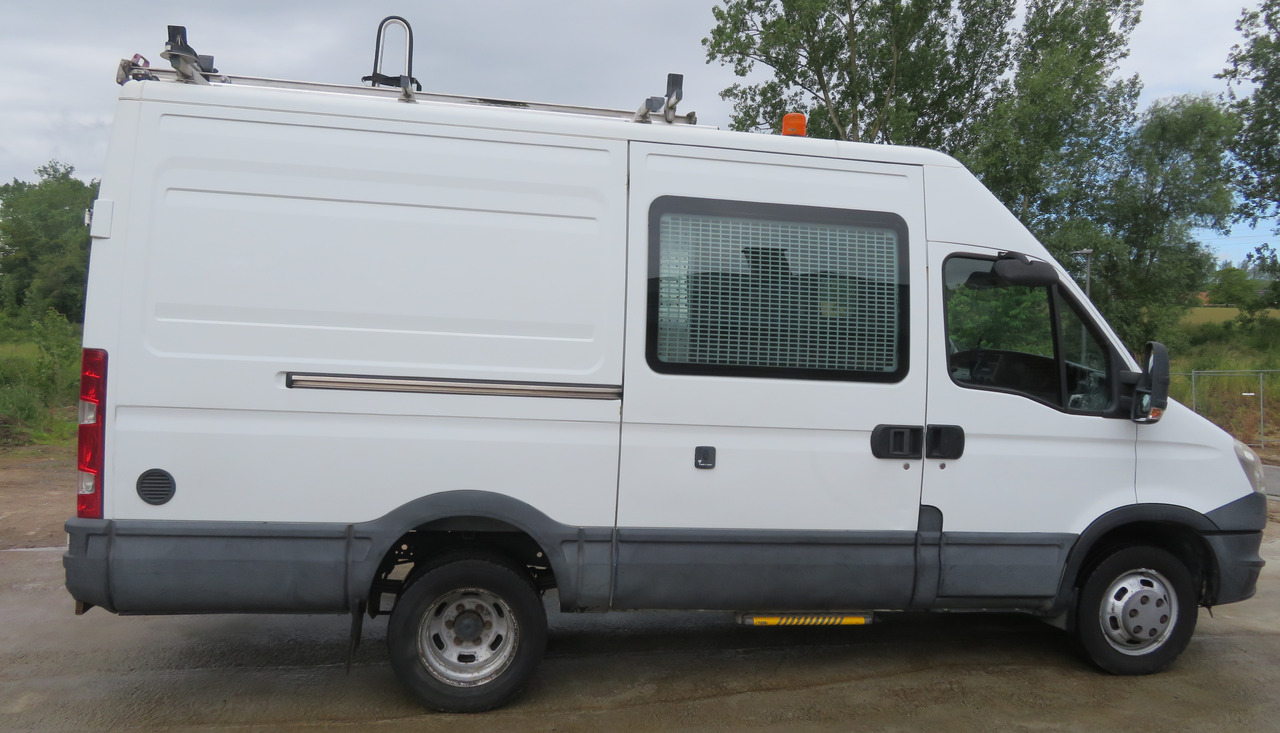 Panel van Iveco Daily 50C15 - 4X2: picture 9