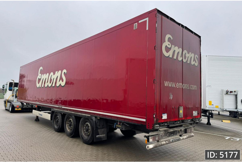 Krone SD / Disk brakes / Double stock - Closed box semi-trailer: picture 2 Krone SD / Disk brakes / Double stock - Closed box semi-trailer: picture 2